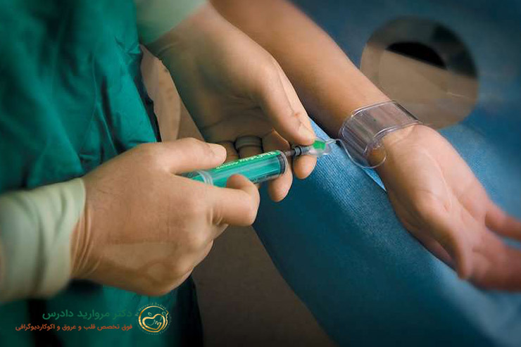 تفاوت آنژیوگرافی از دست با پا